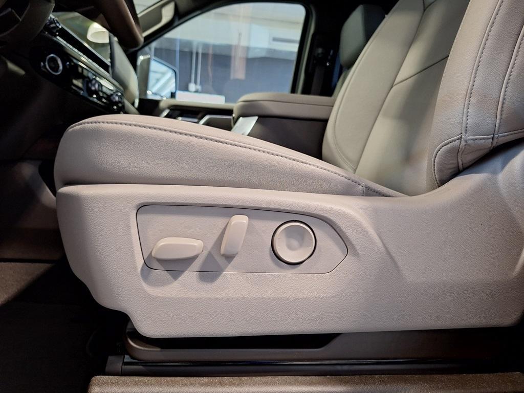 new 2025 GMC Sierra 2500 car, priced at $83,665