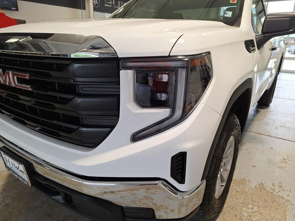 new 2025 GMC Sierra 1500 car, priced at $45,510