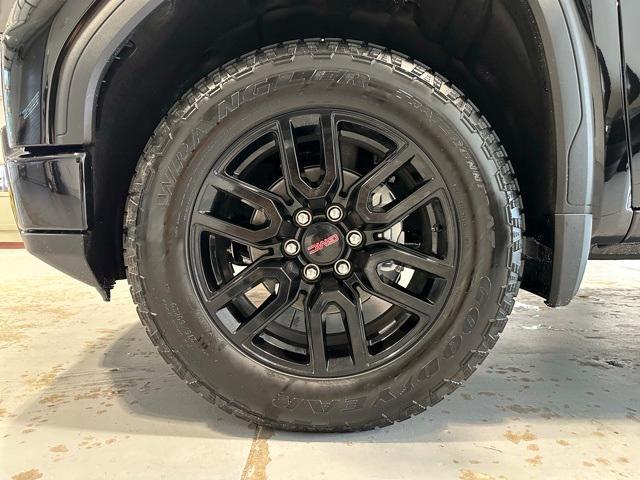 new 2025 GMC Sierra 1500 car, priced at $64,555