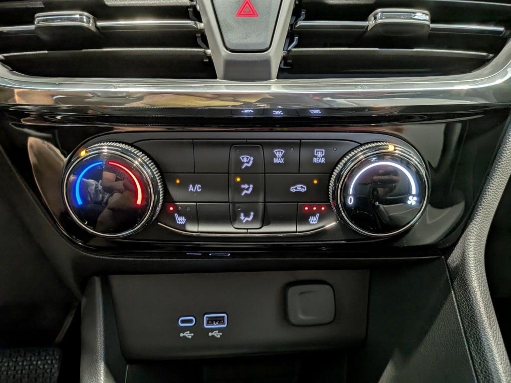 new 2026 Buick Encore GX car, priced at $26,675