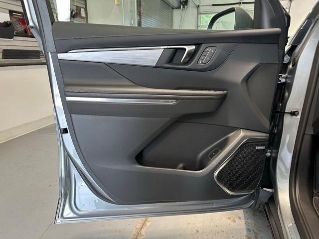 new 2025 Buick Enclave car, priced at $44,871