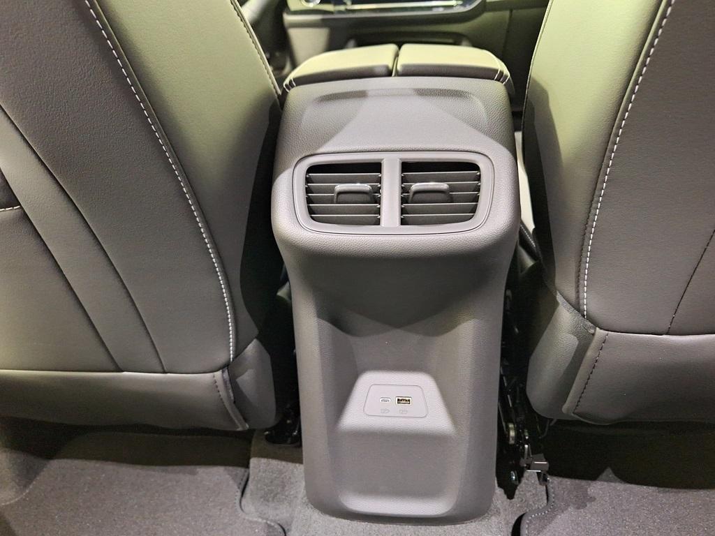 new 2025 Buick Envision car, priced at $42,399