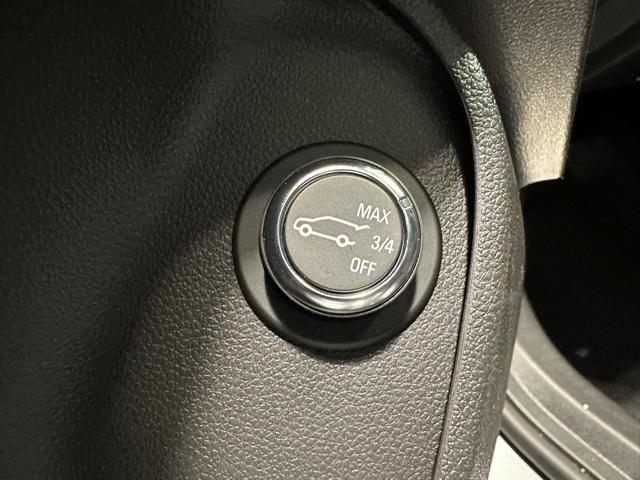 new 2025 Buick Envista car, priced at $28,249