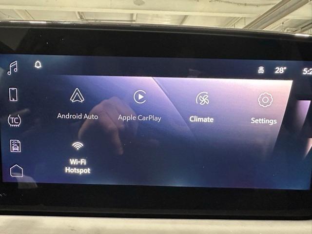 new 2025 Buick Envista car, priced at $28,249