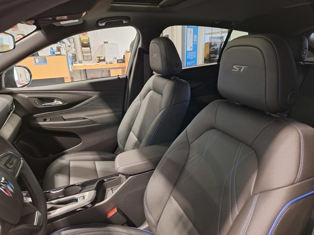 new 2025 Buick Envista car, priced at $29,810