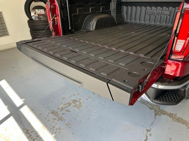 new 2025 GMC Sierra 1500 car, priced at $67,915