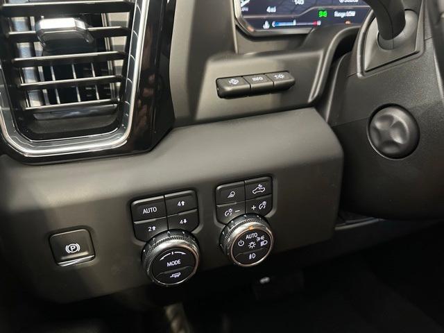 new 2025 GMC Sierra 1500 car, priced at $78,299