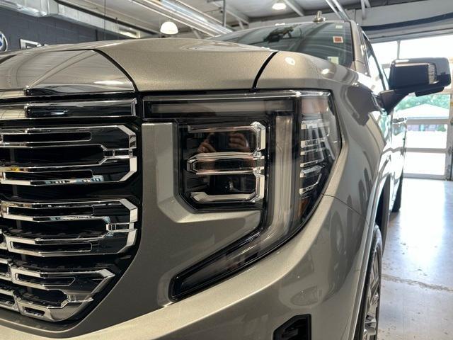 new 2025 GMC Sierra 1500 car, priced at $81,250