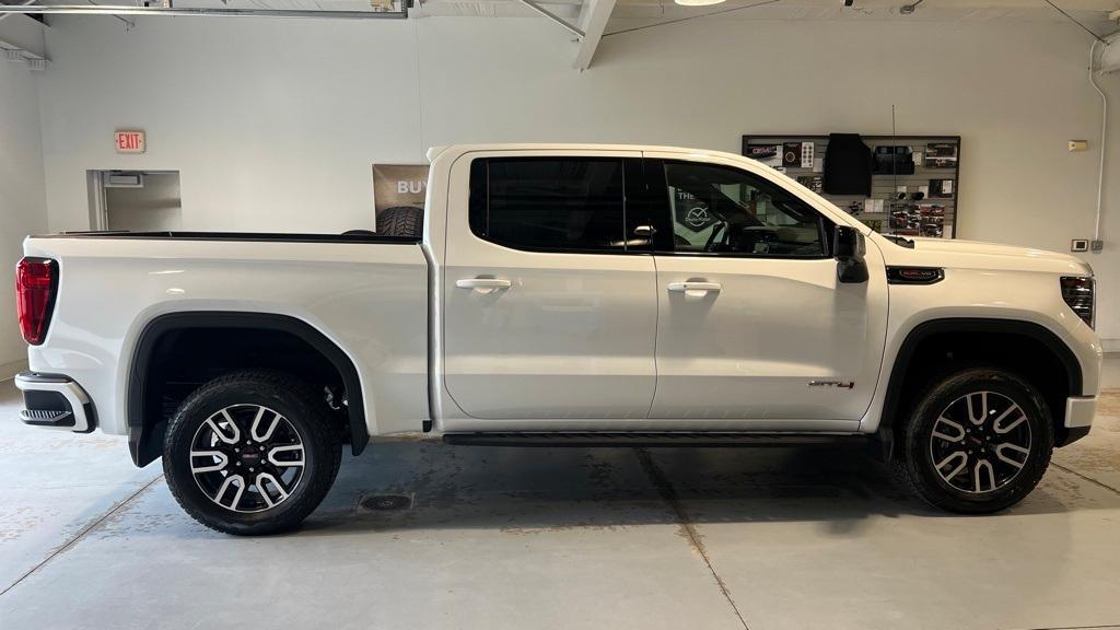 new 2025 GMC Sierra 1500 car, priced at $73,560