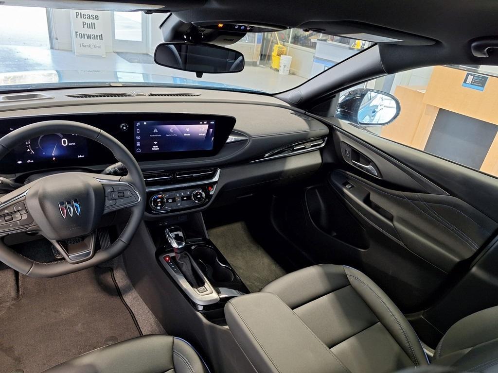 new 2025 Buick Envista car, priced at $25,249