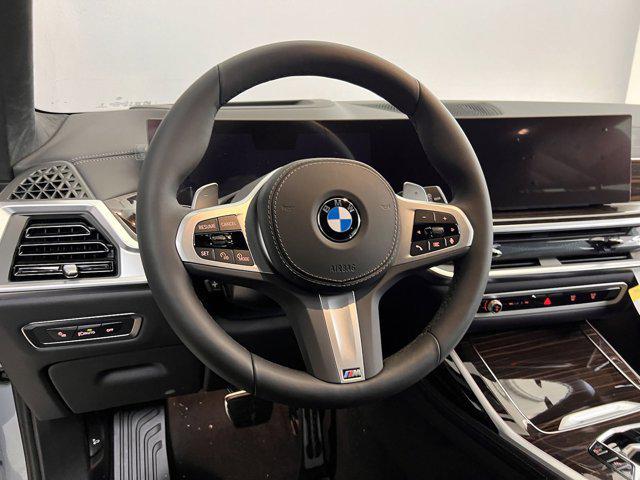 new 2025 BMW X7 car, priced at $96,105