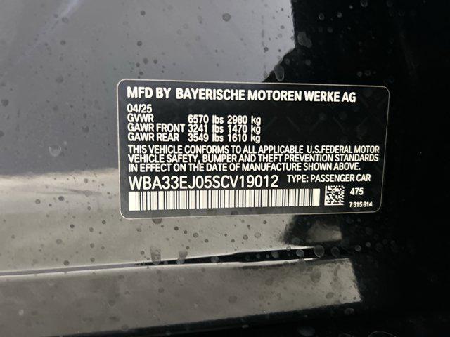 new 2025 BMW 760 car, priced at $131,575