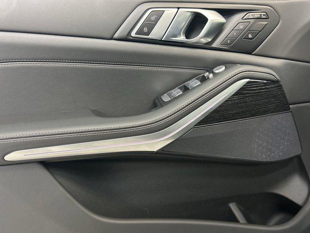 new 2025 BMW X7 car, priced at $94,575