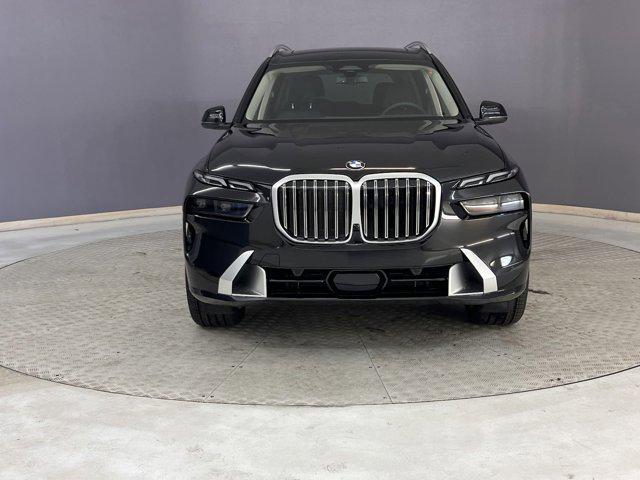 new 2025 BMW X7 car, priced at $89,605