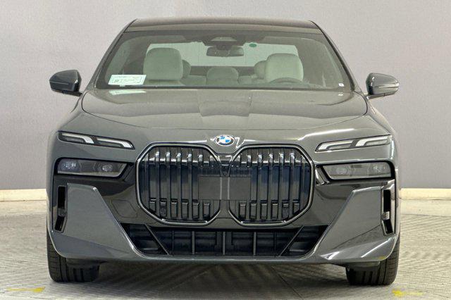 new 2025 BMW 760 car, priced at $129,175