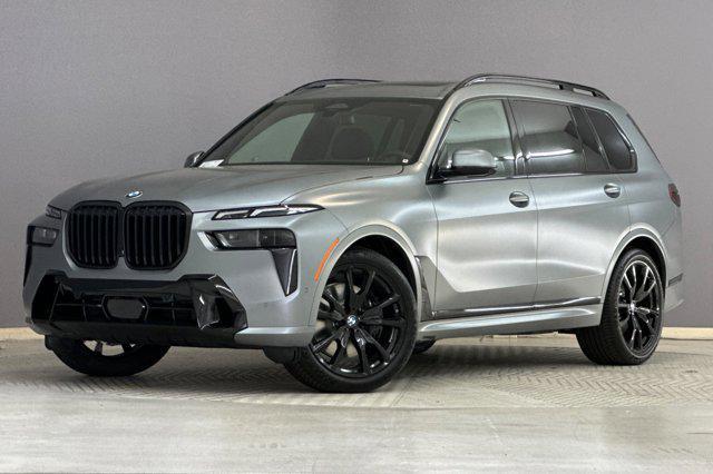 new 2026 BMW X7 car, priced at $100,075