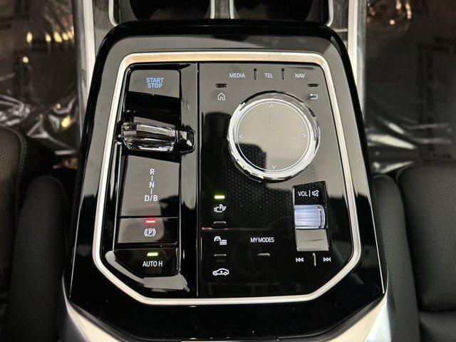 new 2025 BMW i7 car, priced at $176,675