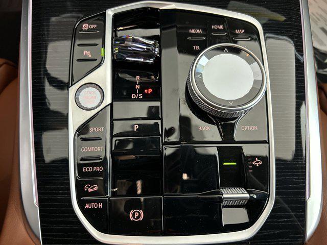 new 2026 BMW X7 car, priced at $120,090