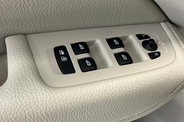 used 2019 Volvo XC60 car, priced at $21,996