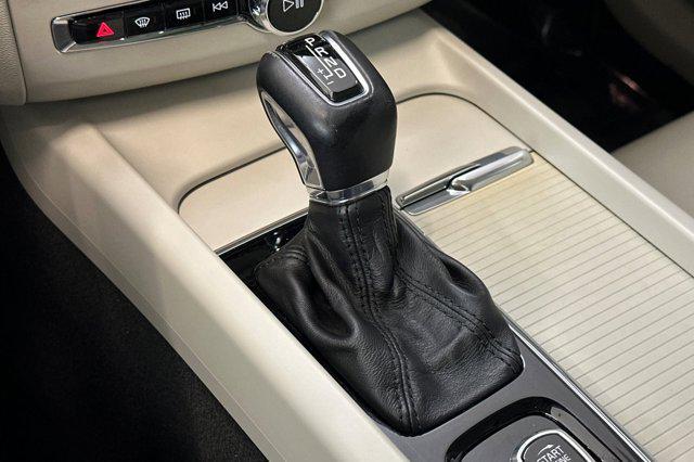 used 2019 Volvo XC60 car, priced at $21,996