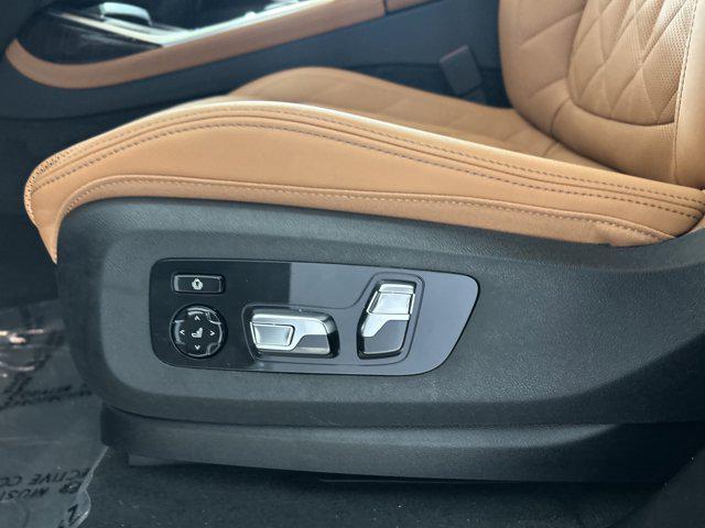 new 2026 BMW X7 car, priced at $89,425