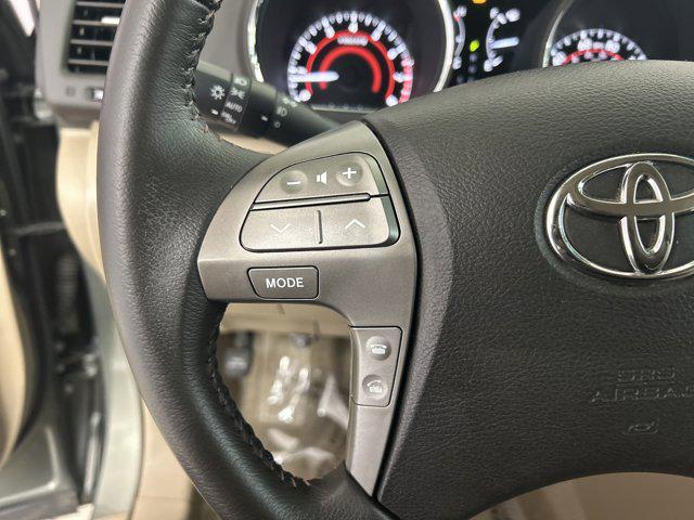 used 2009 Toyota Highlander car, priced at $13,998