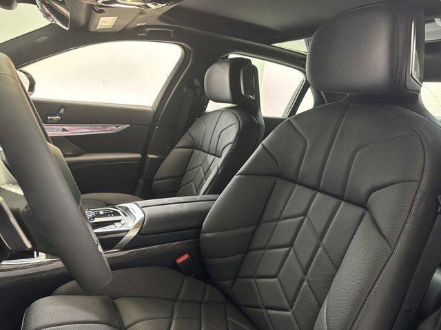 new 2025 BMW i7 car, priced at $119,455
