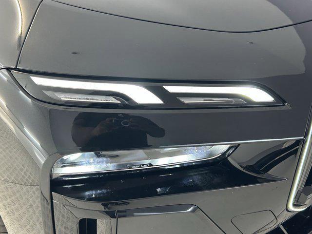new 2025 BMW i7 car, priced at $129,255