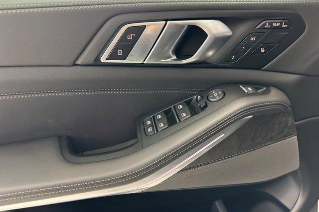 new 2026 BMW X7 car, priced at $97,165