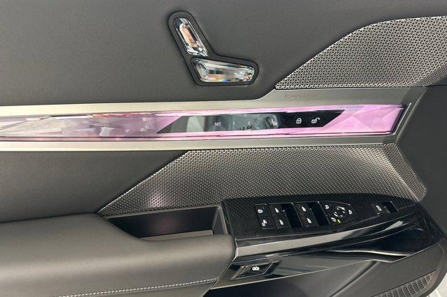 new 2025 BMW 760 car, priced at $127,625