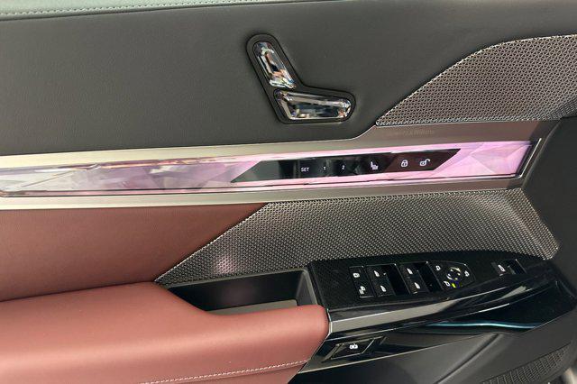 new 2025 BMW 760 car, priced at $137,405