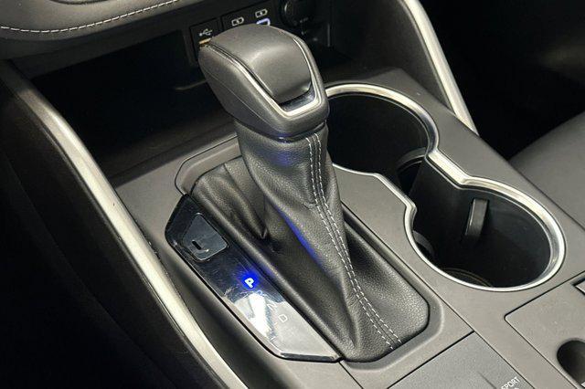 used 2023 Toyota Highlander car, priced at $28,997