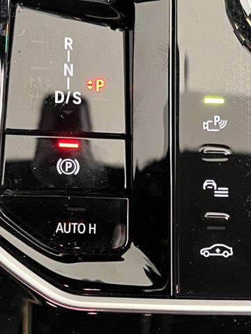 new 2025 BMW 760 car, priced at $132,375
