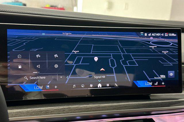 new 2025 BMW 760 car, priced at $139,875