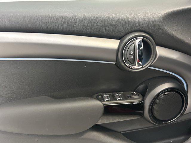 used 2022 MINI Hardtop car, priced at $22,899