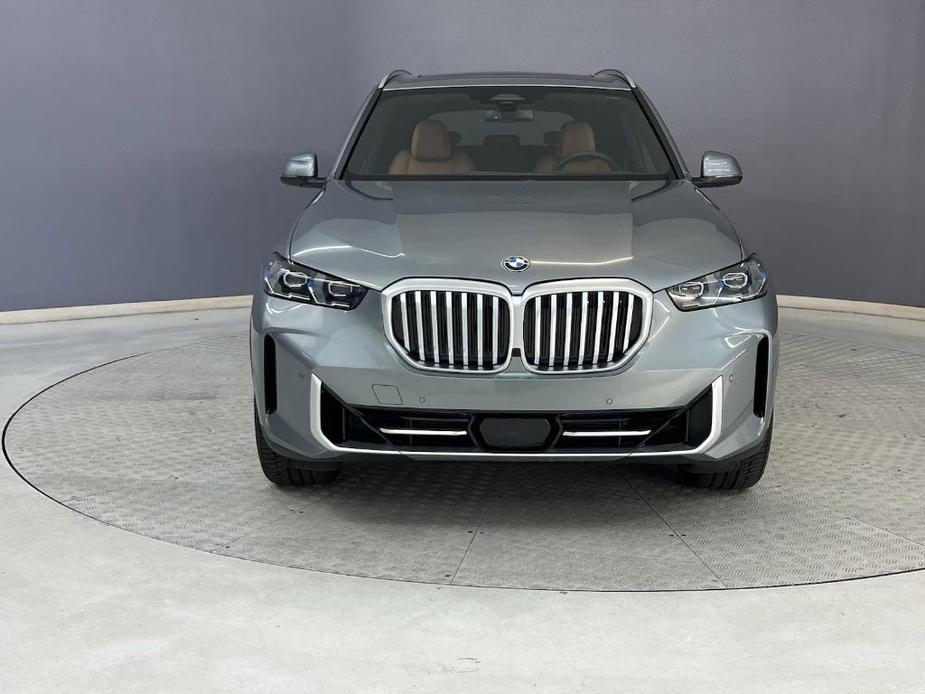 new 2025 BMW X5 car, priced at $73,095