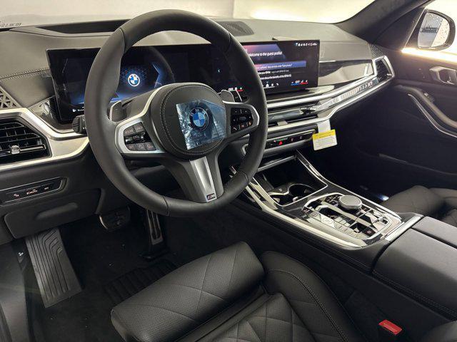 new 2025 BMW X7 car, priced at $92,895