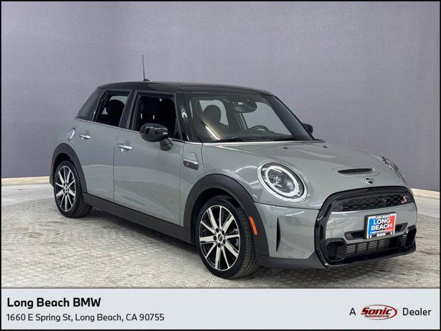 used 2023 MINI Hardtop car, priced at $24,698