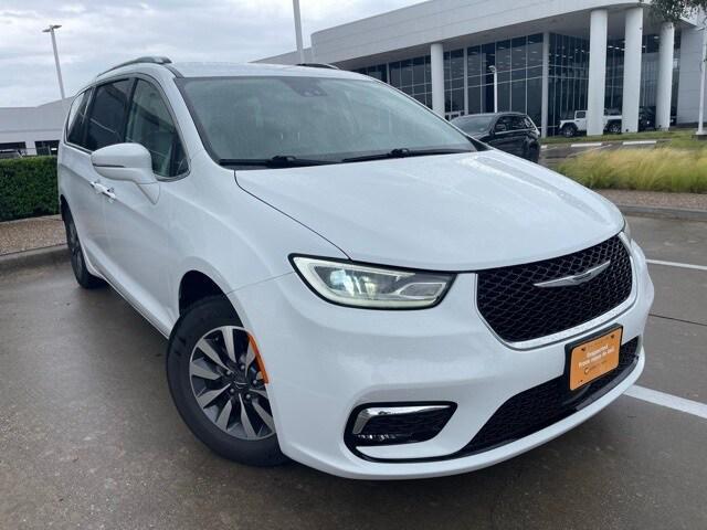 used 2021 Chrysler Pacifica car, priced at $22,858