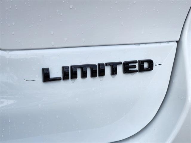 new 2025 Jeep Grand Cherokee L car, priced at $48,990