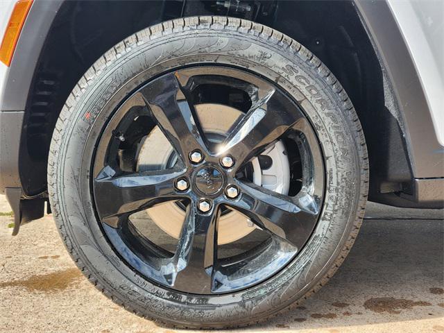 new 2025 Jeep Grand Cherokee L car, priced at $48,990