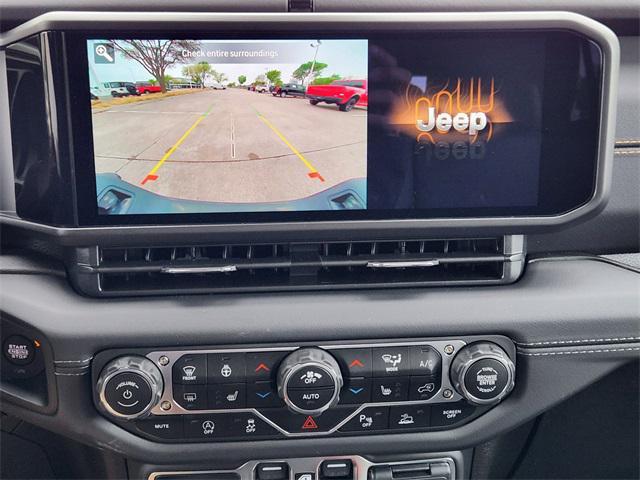 new 2025 Jeep Gladiator car, priced at $42,671