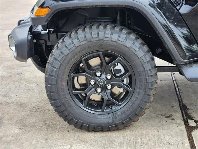 new 2025 Jeep Gladiator car, priced at $49,819
