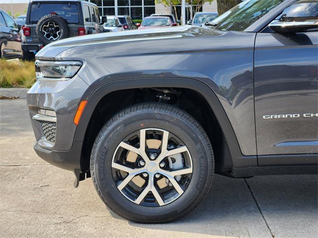 new 2025 Jeep Grand Cherokee car, priced at $45,656