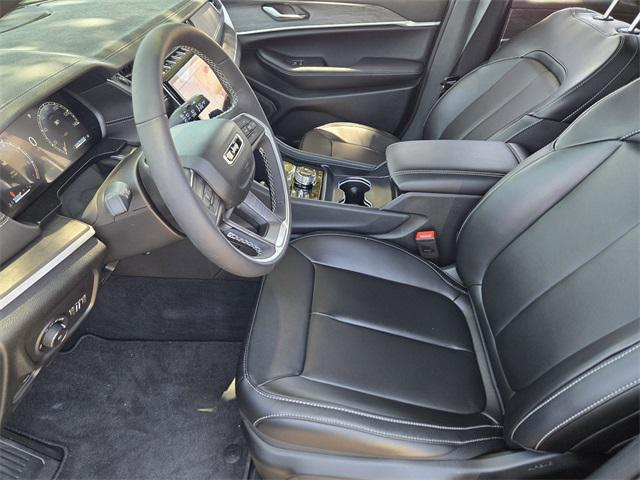 new 2025 Jeep Grand Cherokee car, priced at $43,611
