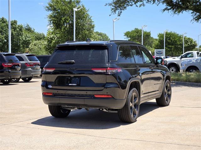 new 2025 Jeep Grand Cherokee car, priced at $43,611
