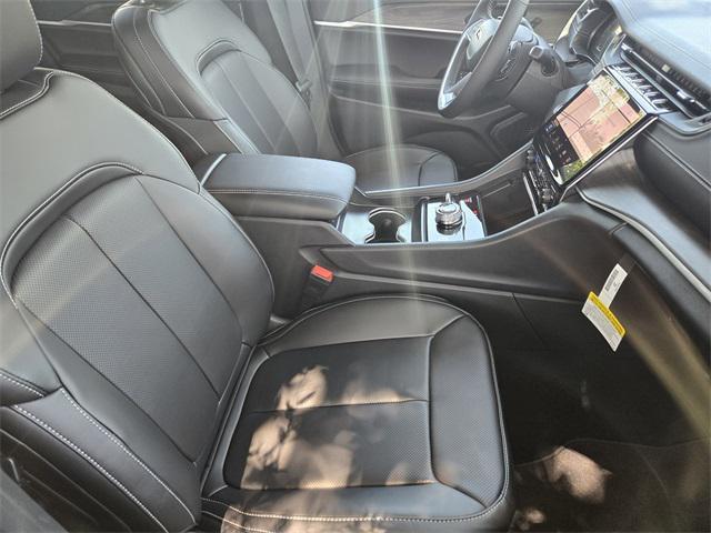 new 2025 Jeep Grand Cherokee car, priced at $48,951