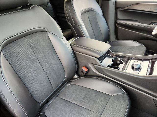 new 2025 Jeep Grand Cherokee L car, priced at $42,330