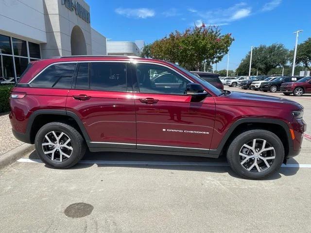 used 2024 Jeep Grand Cherokee car, priced at $30,672
