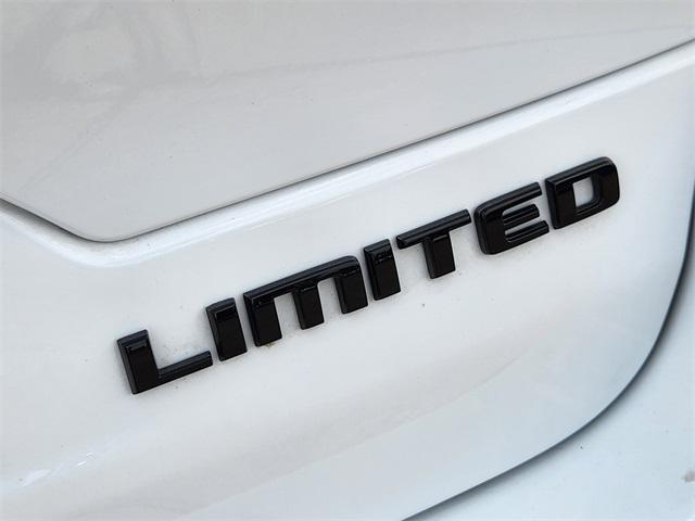 new 2025 Jeep Grand Cherokee car, priced at $46,601